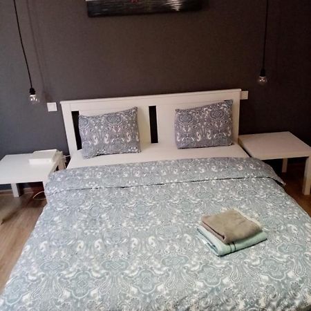Luxus Apartaments Europe In Piata Universitate Bucharest Exterior photo