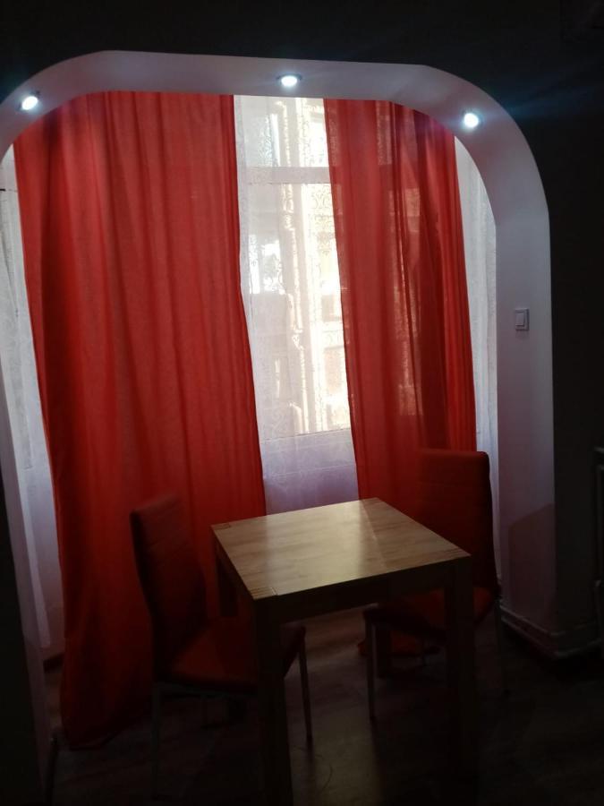 Luxus Apartaments Europe In Piata Universitate Bucharest Exterior photo